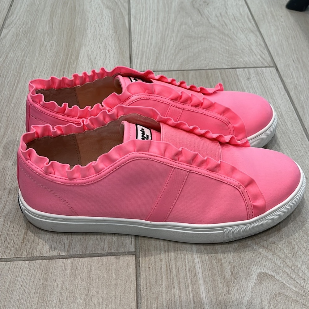 Kate Spade Neon Pink Lance sneakers, size 8